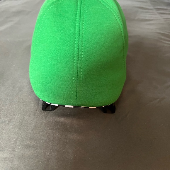 BSC The Punk Irish Green - Picture 2 of 4